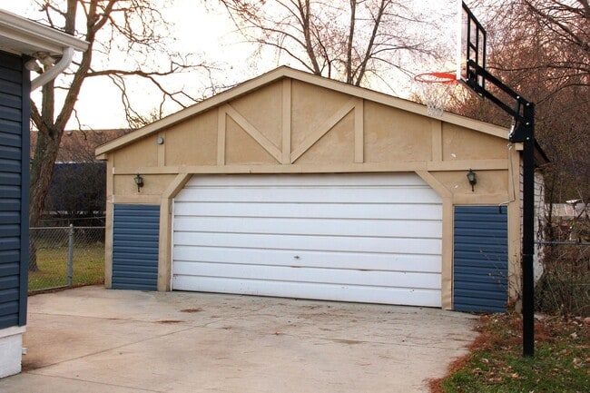 Foto del edificio - 43592 Champlain Ct