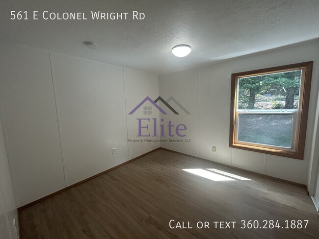 Building Photo - 561 E Colonel Wright Rd