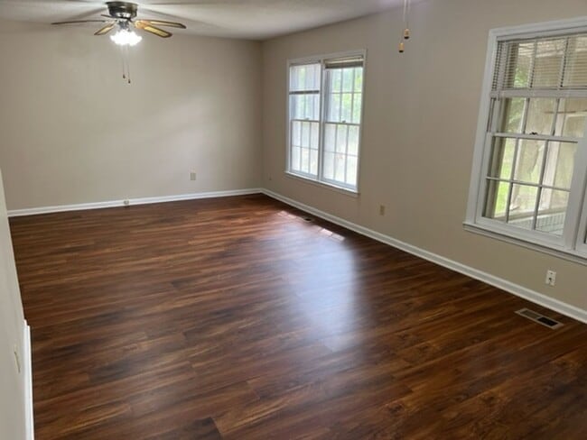 Building Photo - 3 Bedroom/2 Bath Home in Valdosta