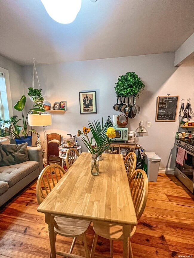 Foto del edificio - 1338 Myrtle Ave