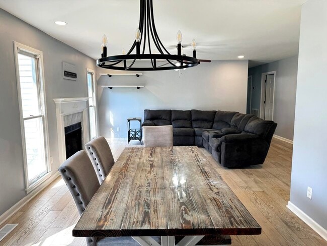 Foto del edificio - 181 Saddlebrook Way