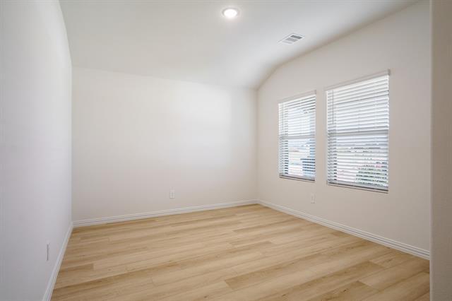 Building Photo - 300 Yellowstar Ln