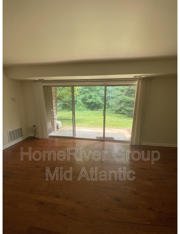 Foto del edificio - 11611 Vantage Hill Rd