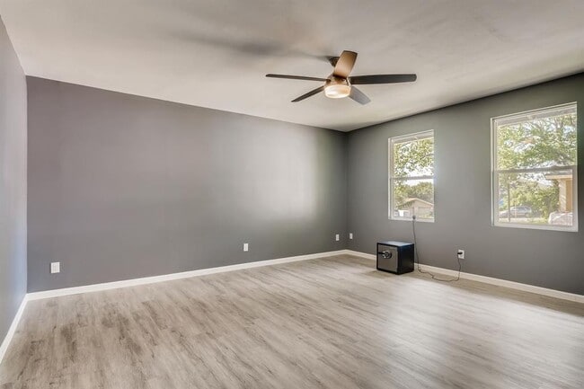 Foto del edificio - 3007 Matador Dr