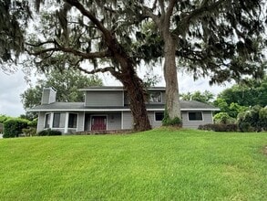 Building Photo - 6804 Lake View Dr