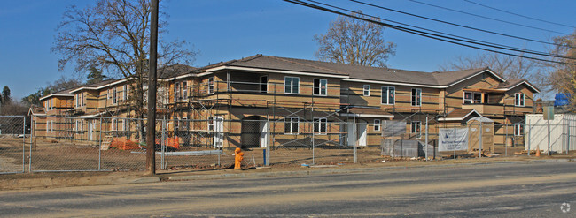 Building Photo - Hall Street Apartments