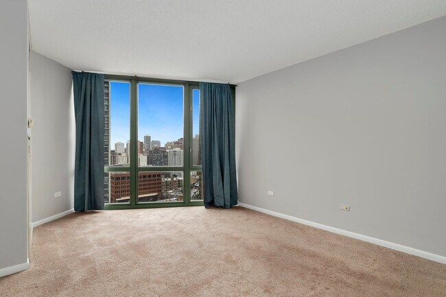 Foto del edificio - 111 W Maple St