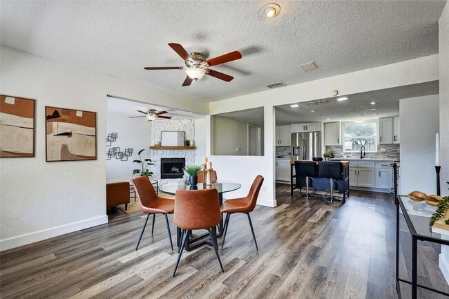 Foto del edificio - 11119 Temple Ave