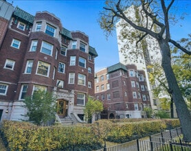 Building Photo - 2740 N Hampden Ct