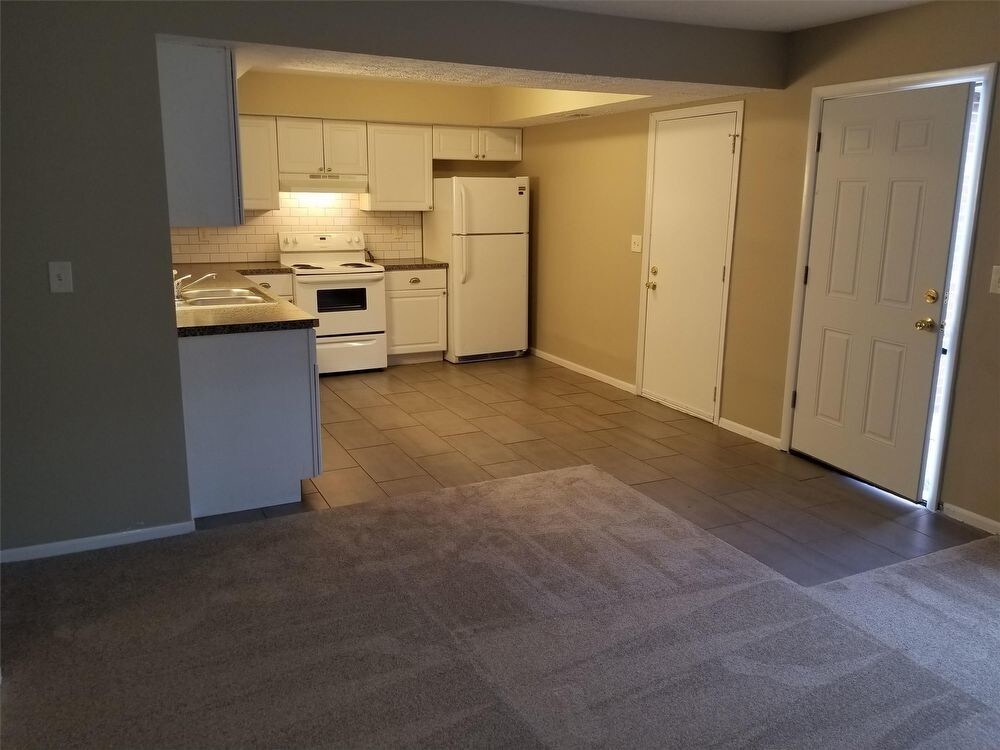 Foto principal - 2721 Charles Drive