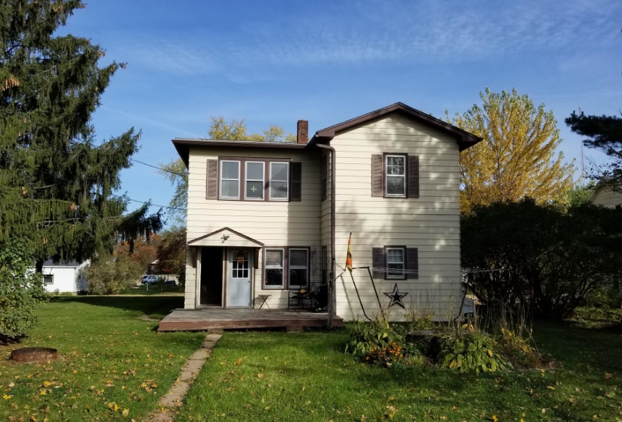 927 Water St, Chippewa Falls, WI 54729 House Rental in Chippewa Falls