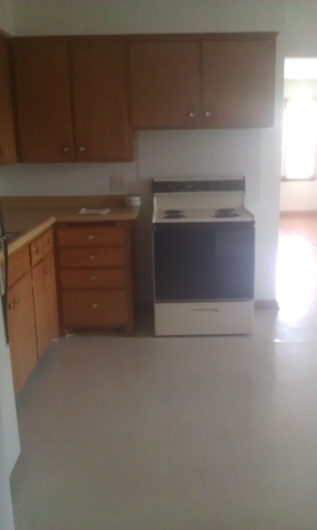 Foto del edificio - 718 Pinecrest Dr