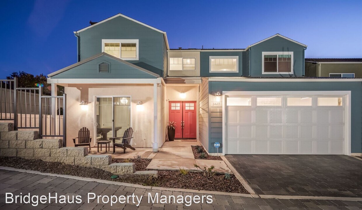 Foto principal - 4 br, 3 bath House - 1440 Mackinnon Ave