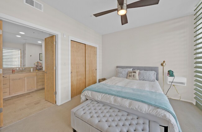 Foto del edificio - 1600 Barton Springs Rd
