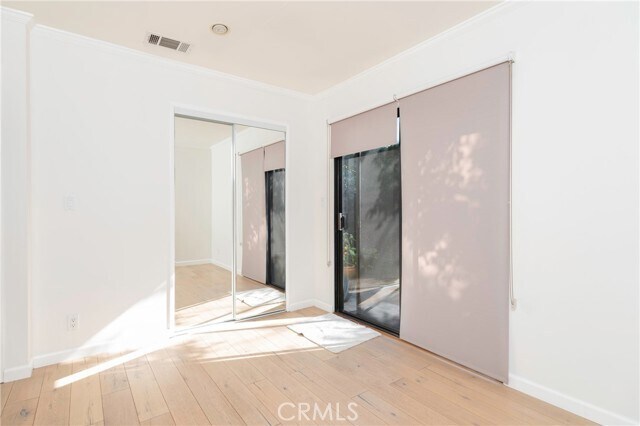 Building Photo - 2306 Ruhland Ave