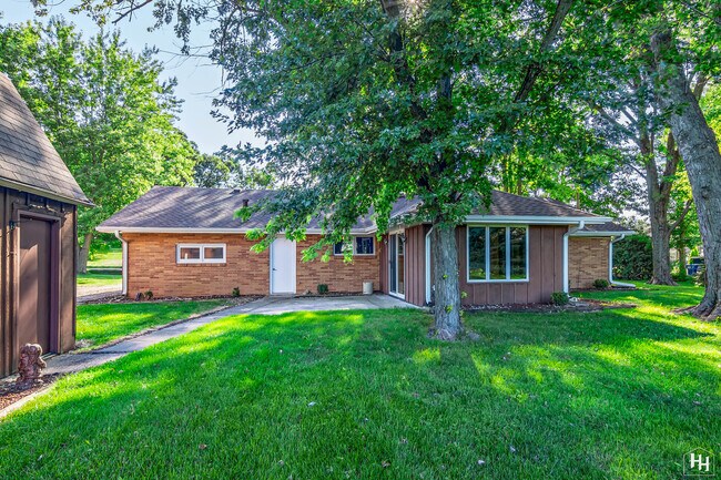 Building Photo - 4N902 Old Lafox Rd