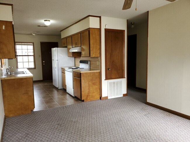 Foto del edificio - 115 Debra Ln