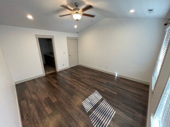 Foto del edificio - Beautiful 3 Bedroom In North Salt Lake