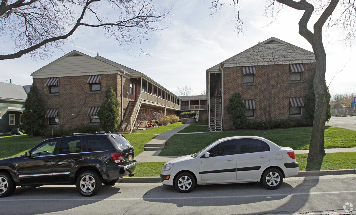 Building Photo - Riverwest Apartments