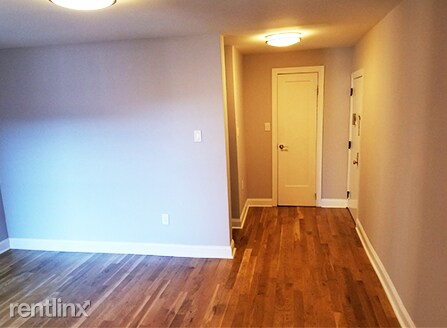 Building Photo - 1 br, 1 bath  - 10 Post Ave