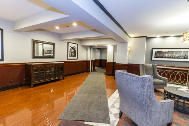 Foto del edificio - 40 E 9th St