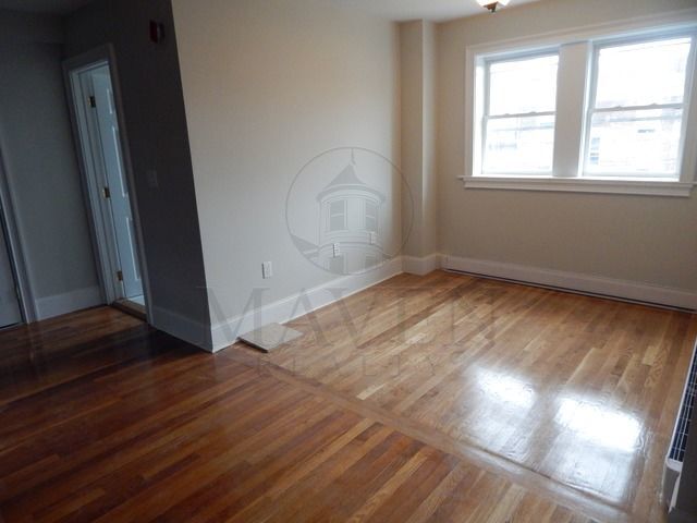 Building Photo - 131 Orchard St