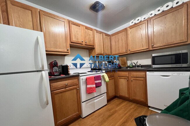 Foto del edificio - 311 Tappan St