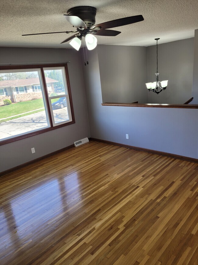 Foto del edificio - 4712 Western Ave