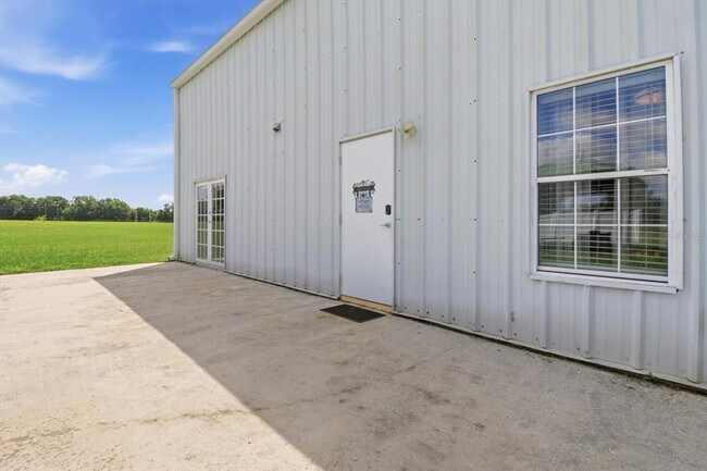 Foto del edificio - 11752 NE Jacksonville Rd
