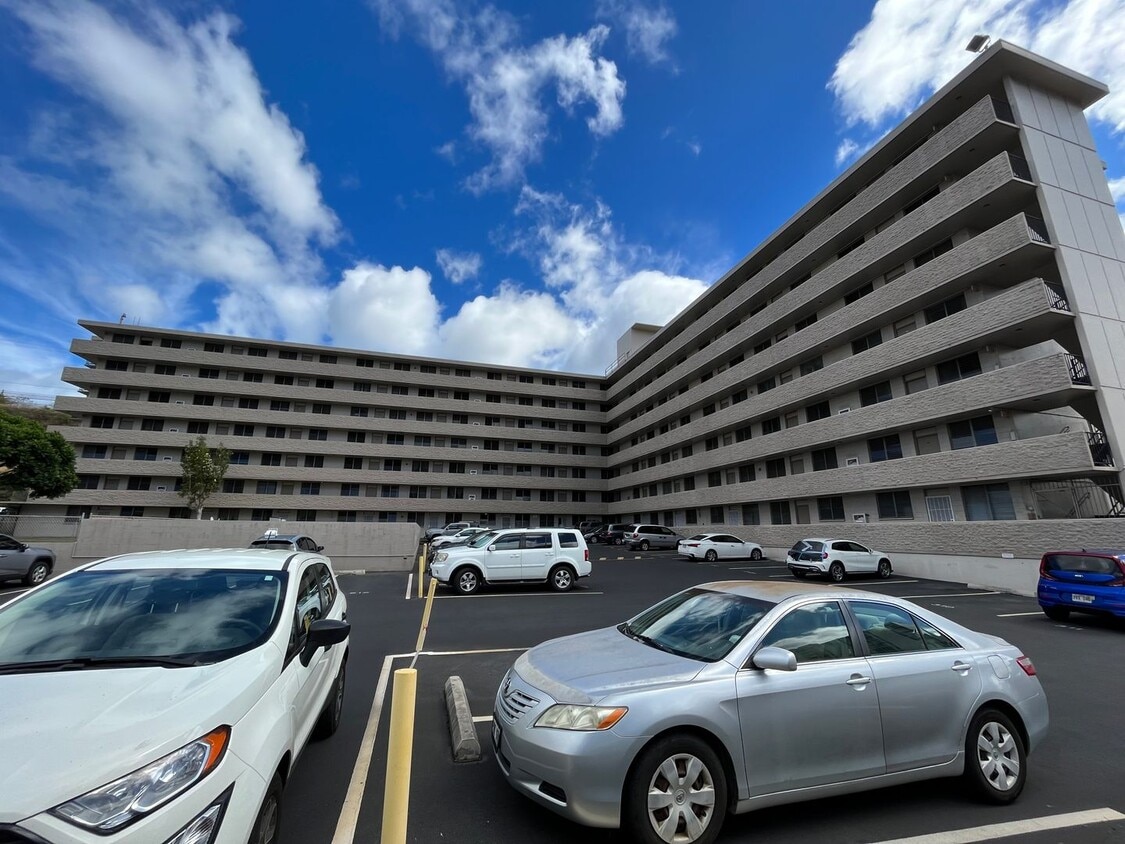 Primary Photo - Salt Lake (Honolulu) Ilima West - 2 bedrooms, 1 bathroom with AC, 1 assigned parking