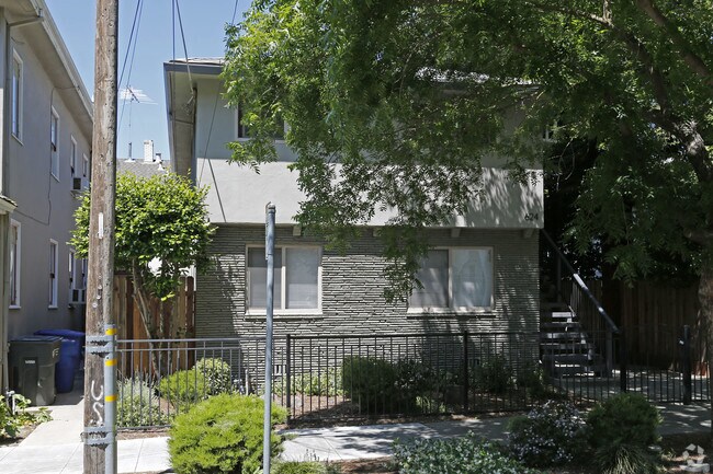 Building Photo - 23rd Street