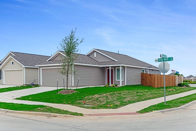 Foto del edificio - Room in Single Family Home on Gray Wolf Ln