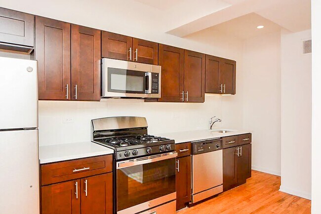 Foto del edificio - 1555 N Mohawk St