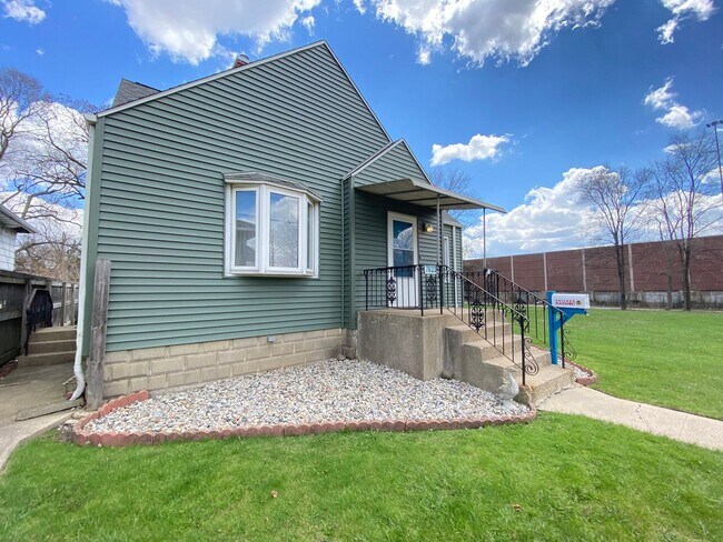 Foto del edificio - 3 Bedroom Home in Hammond