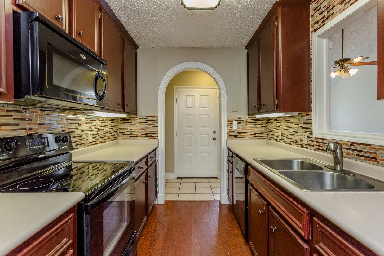 2849 Panagard Dr, Houston, TX 77082 Townhome Rentals in Houston TX