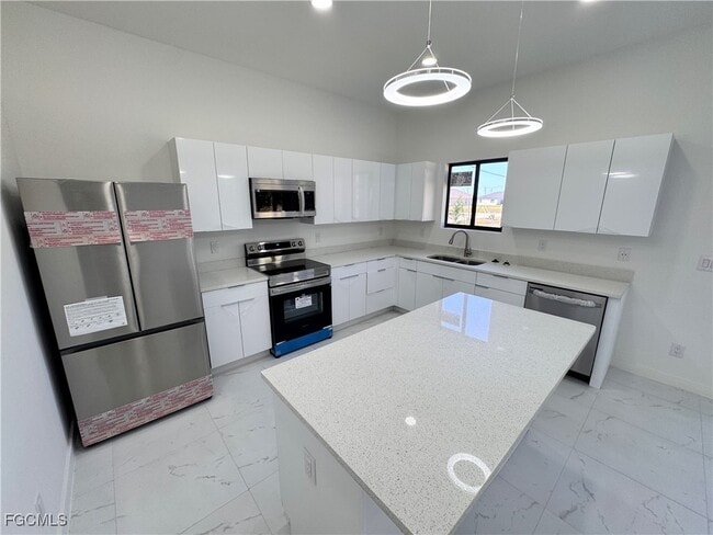 Building Photo - 4114 NW 38th St