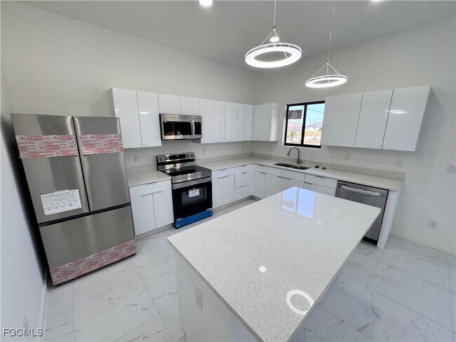 Foto del edificio - 4114 NW 38th St