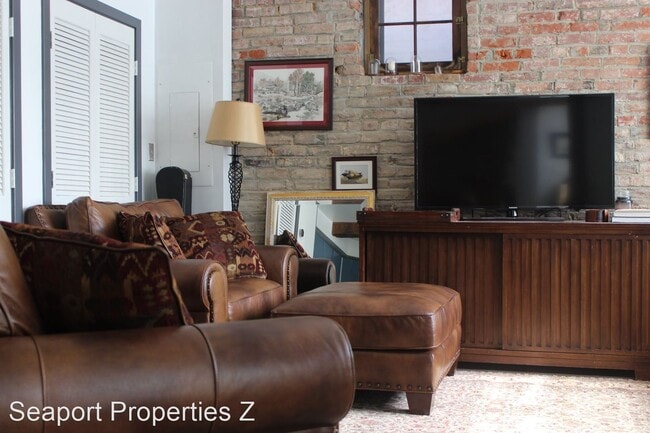 Building Photo - 1 br, 1 bath House - 206A S. Patrick Street