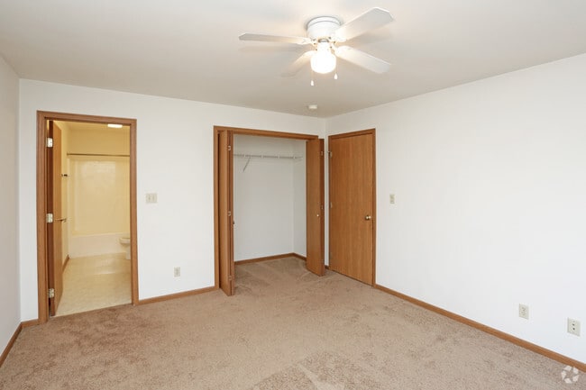 Interior Photo - Aspen Village