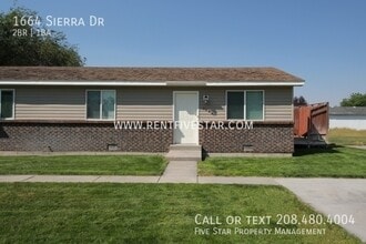 Building Photo - 1664 Sierra Dr