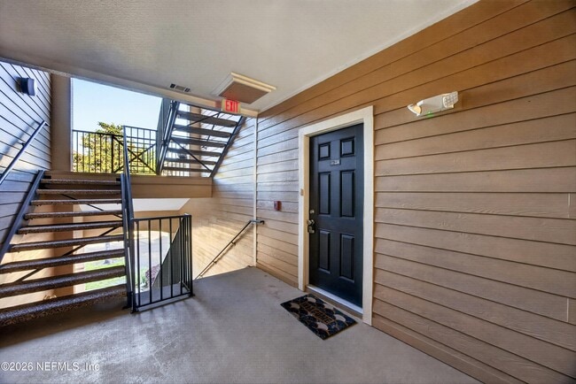 Building Photo - 13810 Sutton Park Dr N