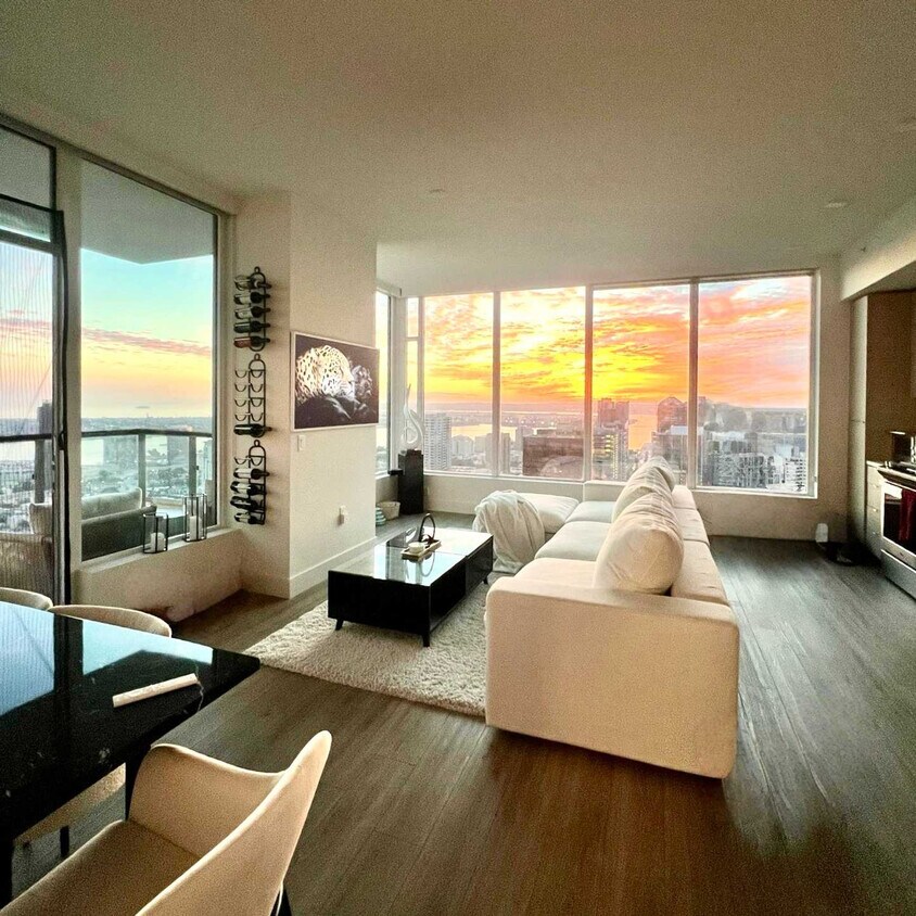 Foto principal - 702 Broadway