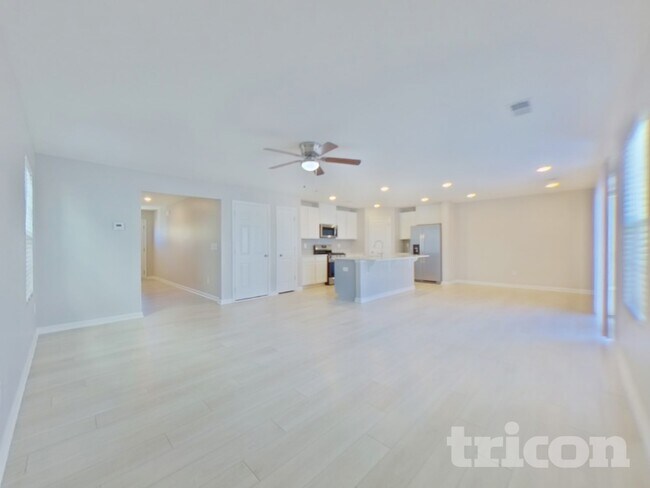 Building Photo - 1918 Landrow Ln