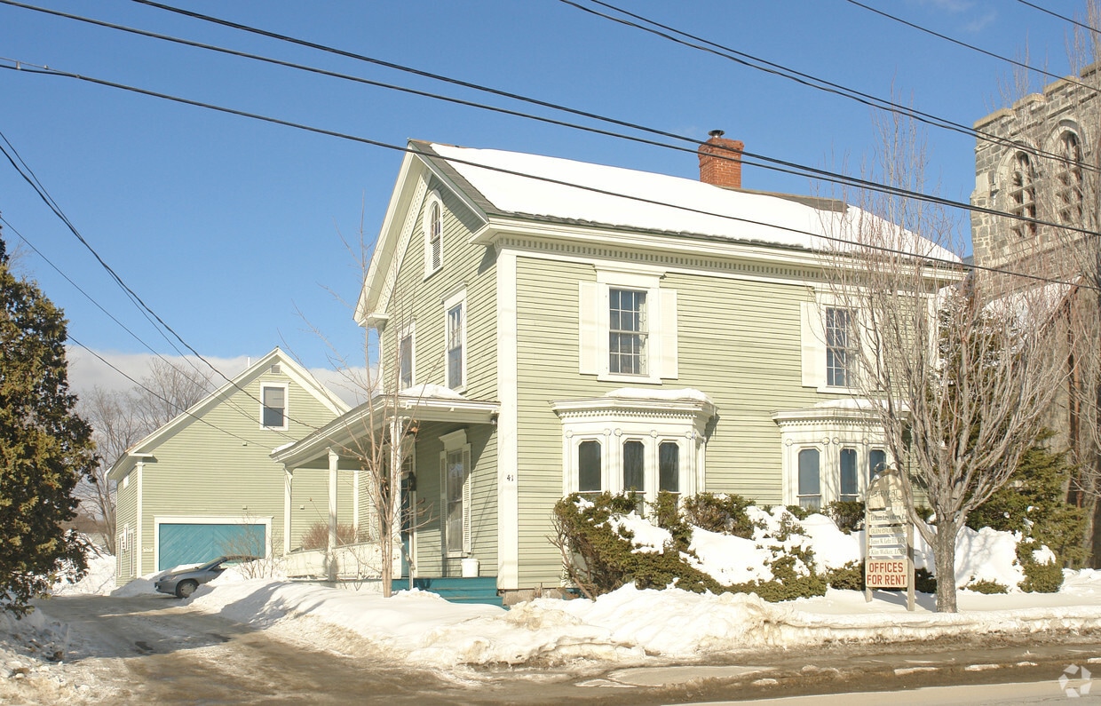 Building Photo - Stewart House