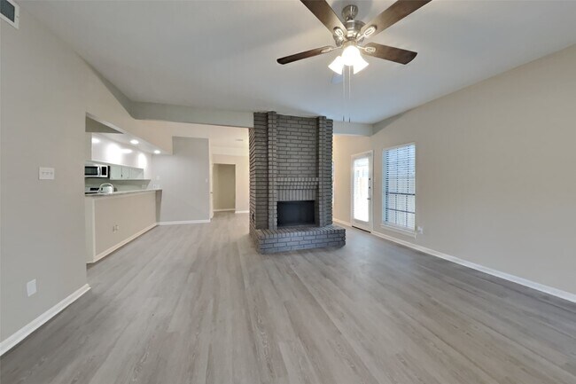 Building Photo - 3418 Creek Manor Dr