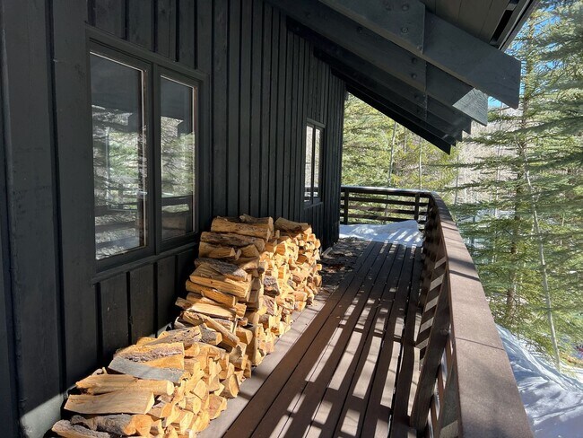 Building Photo - 7 month heart of Vail Rental