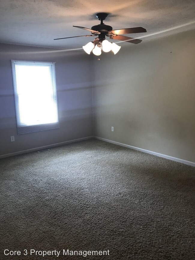 Building Photo - 1068 Ravina Dr