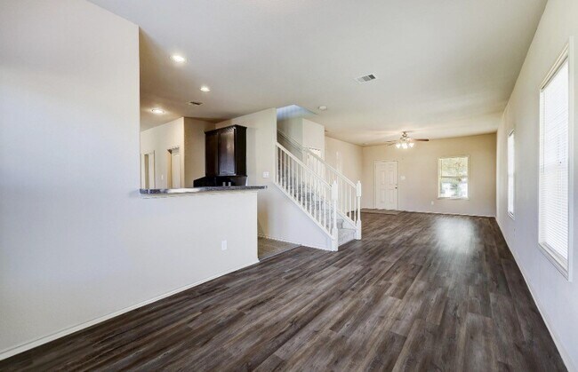 Building Photo - 5206 Westwood Pines Dr
