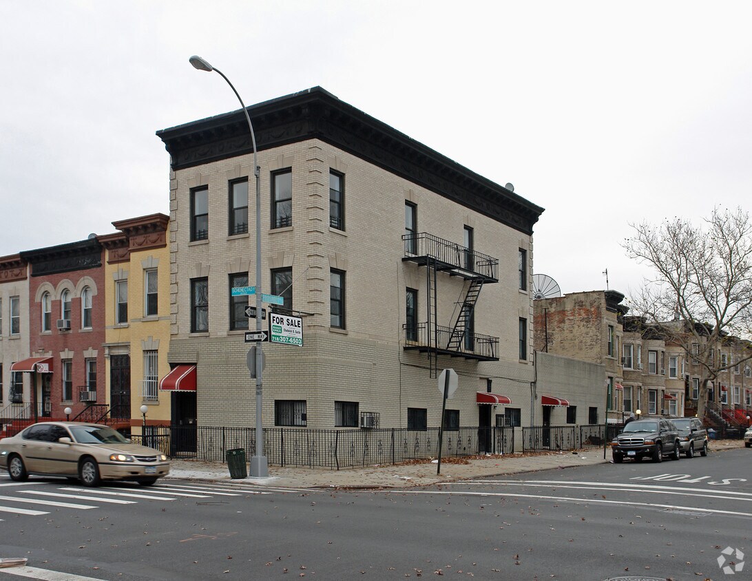 Primary Photo - 163 Schenectady Ave