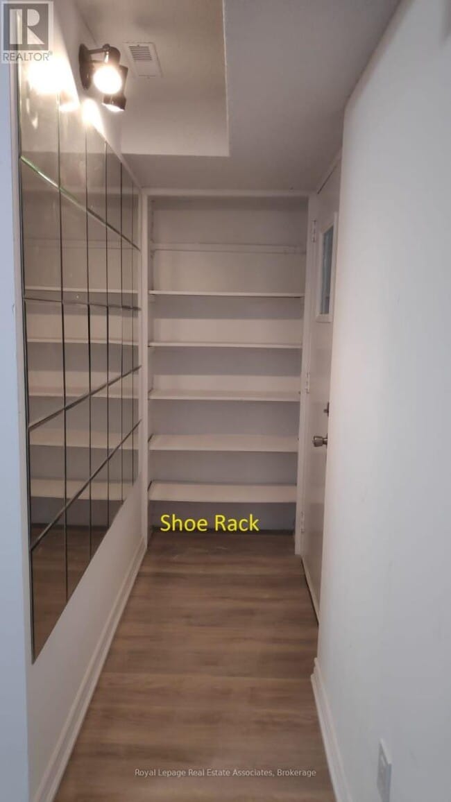 Building Photo - 2953 Oslo Crescent